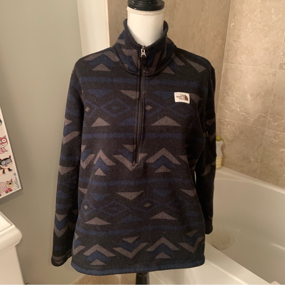 The North Face Gordon Lyons Novelty Quarter-Zip Sweatshirt - Picture 7 of 11